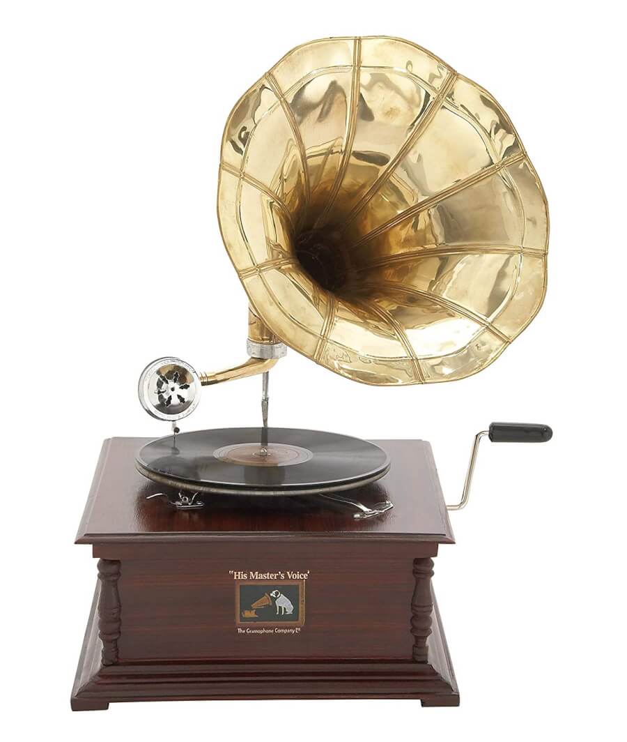 Antique Gramophone | Uniquely Chic Vintage Rentals