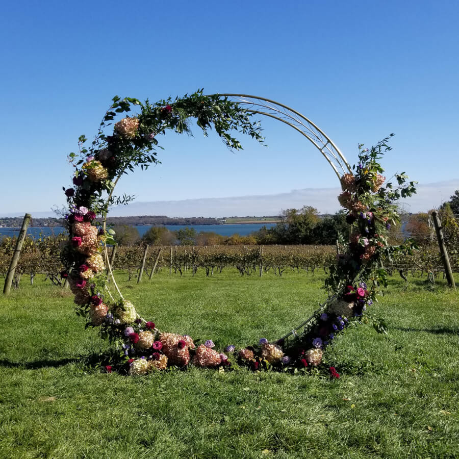 Gold Full Circle Arbor | Uniquely Chic Vintage Rentals